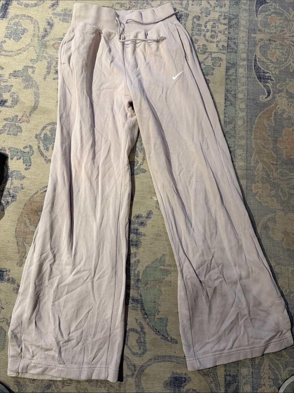 Nike Women's Pale Mauve Wide-Leg Sweatpants